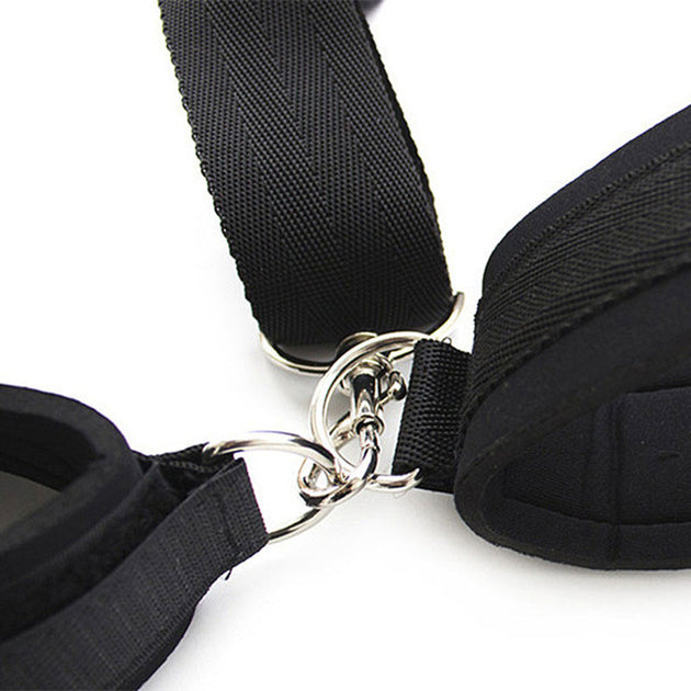 Mordaza de bola con amarre para manos Kara